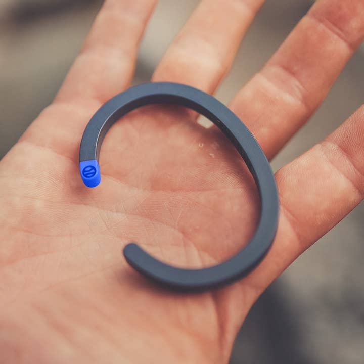 Tikos:The Ocean Plastic Bracelet